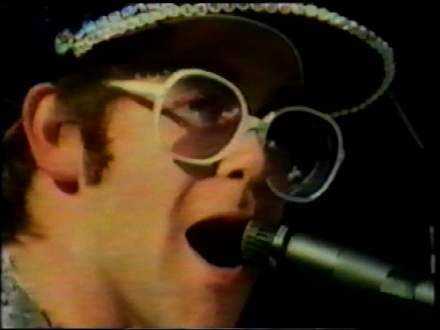 Elton John The Legacy VR360 - Dodger Stadium, 1975 on Vimeo